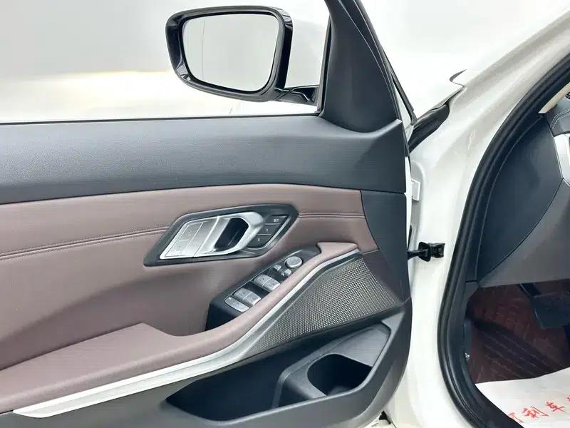 2021 BMW 3 Series Facelift 320Li M Sport Package — миниатюра 5
