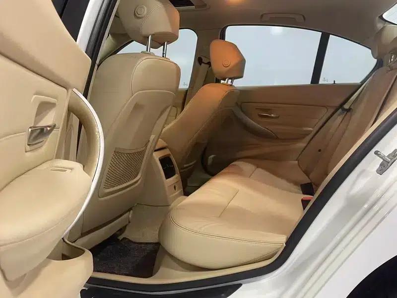 2013 BMW 3 Series 320i Sport Design Package — миниатюра 9