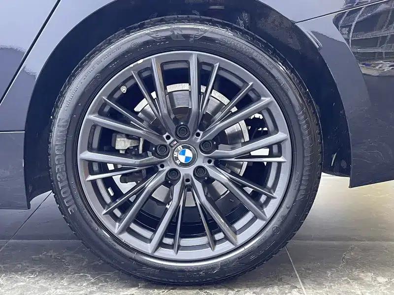 2023 BMW 3 Series 325Li M Sport Shadow Edition — миниатюра 6