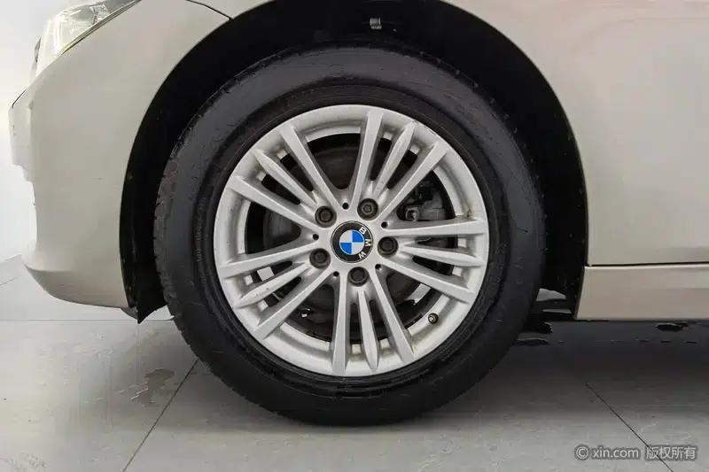 BMW 3 Series 2013 320Li Fashion Edition — миниатюра 10