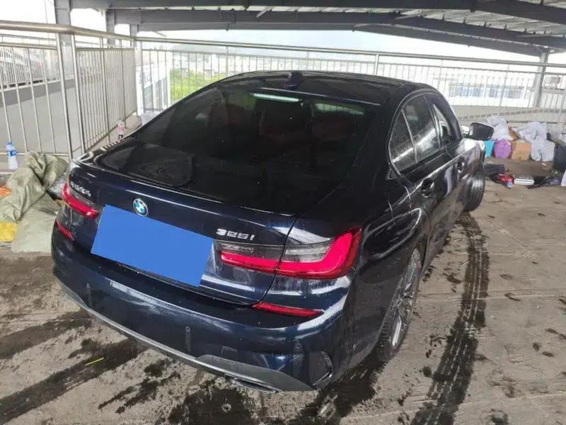 2022 BMW 3 Series 325i M Sport Shadow Edition — миниатюра 3