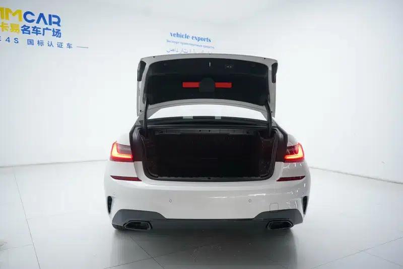 2022 BMW 3 Series 325Li M Sport Package — миниатюра 9