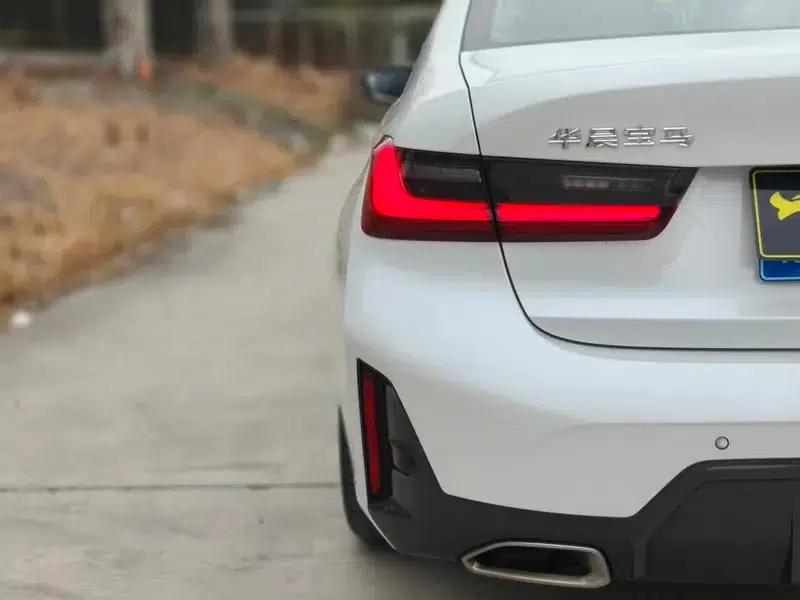 2023 BMW 3 Series 320Li M Sport Package — миниатюра 6