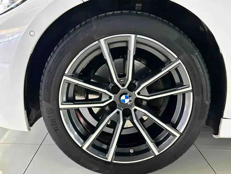 2020 BMW 3 Series 325Li M Sport Package — миниатюра 10