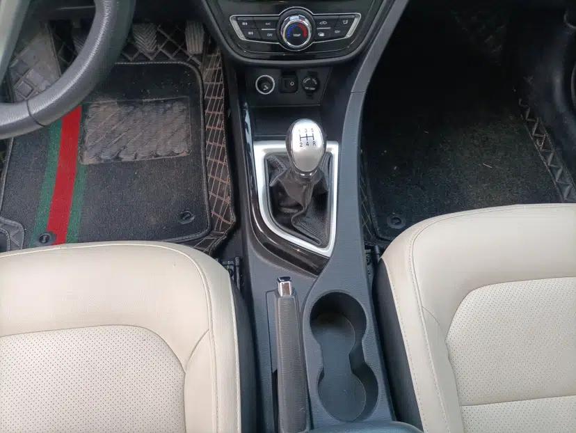 CHANGAN Alsvin V7 2016 1.6L Manual Enjoyment Model China V Standard — миниатюра 21