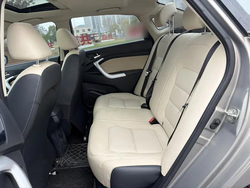 CHANGAN Alsvin V7 2016 1.6L Manual Enjoyment Model China V Standard — миниатюра 29