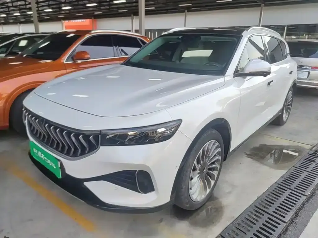 Voyah FREE 2021 AWD Standard Range Extender Exclusive Luxury Package — миниатюра 2