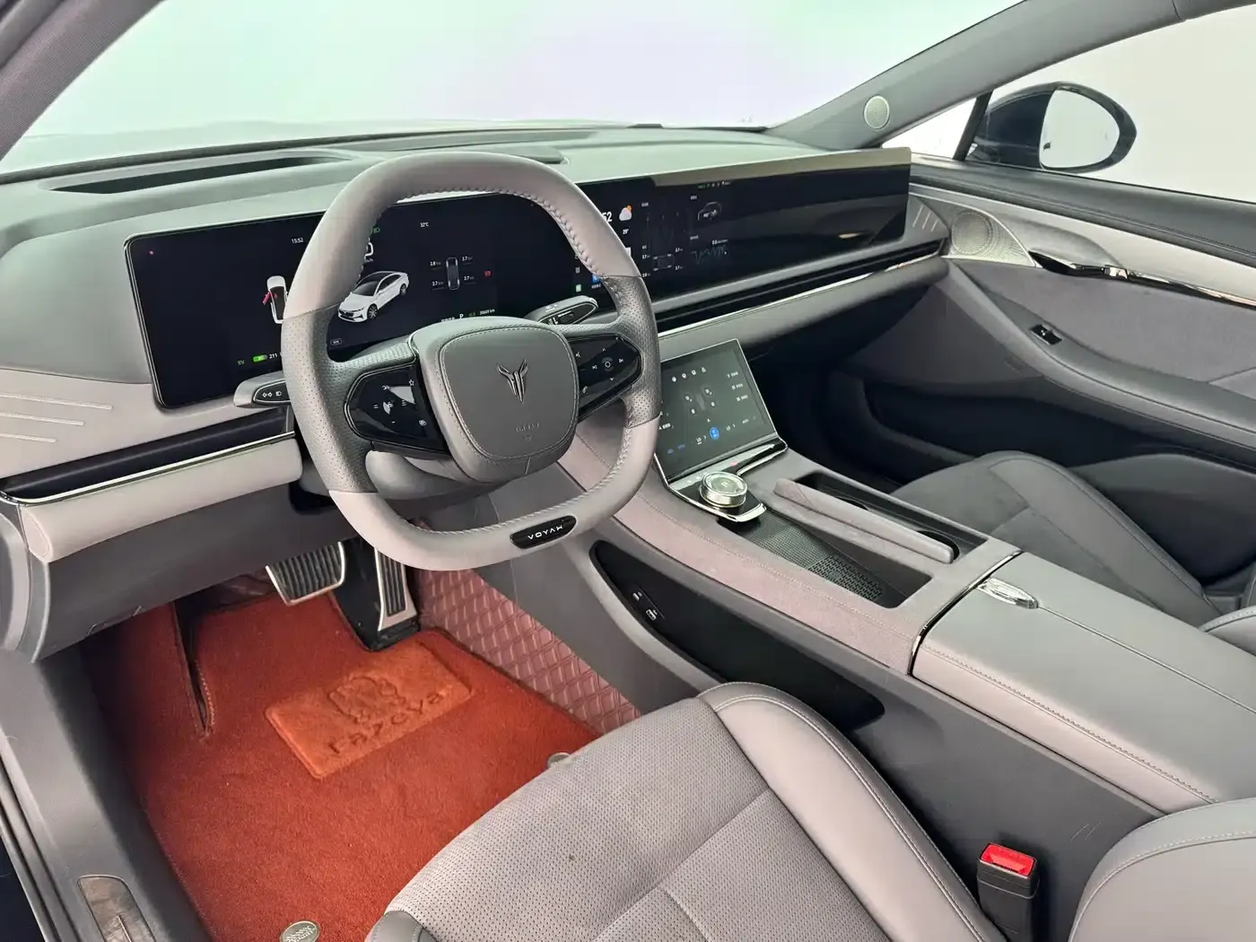 Voyah Chase Light 2024 PHEV AWD Extended Range Executive Edition — миниатюра 5