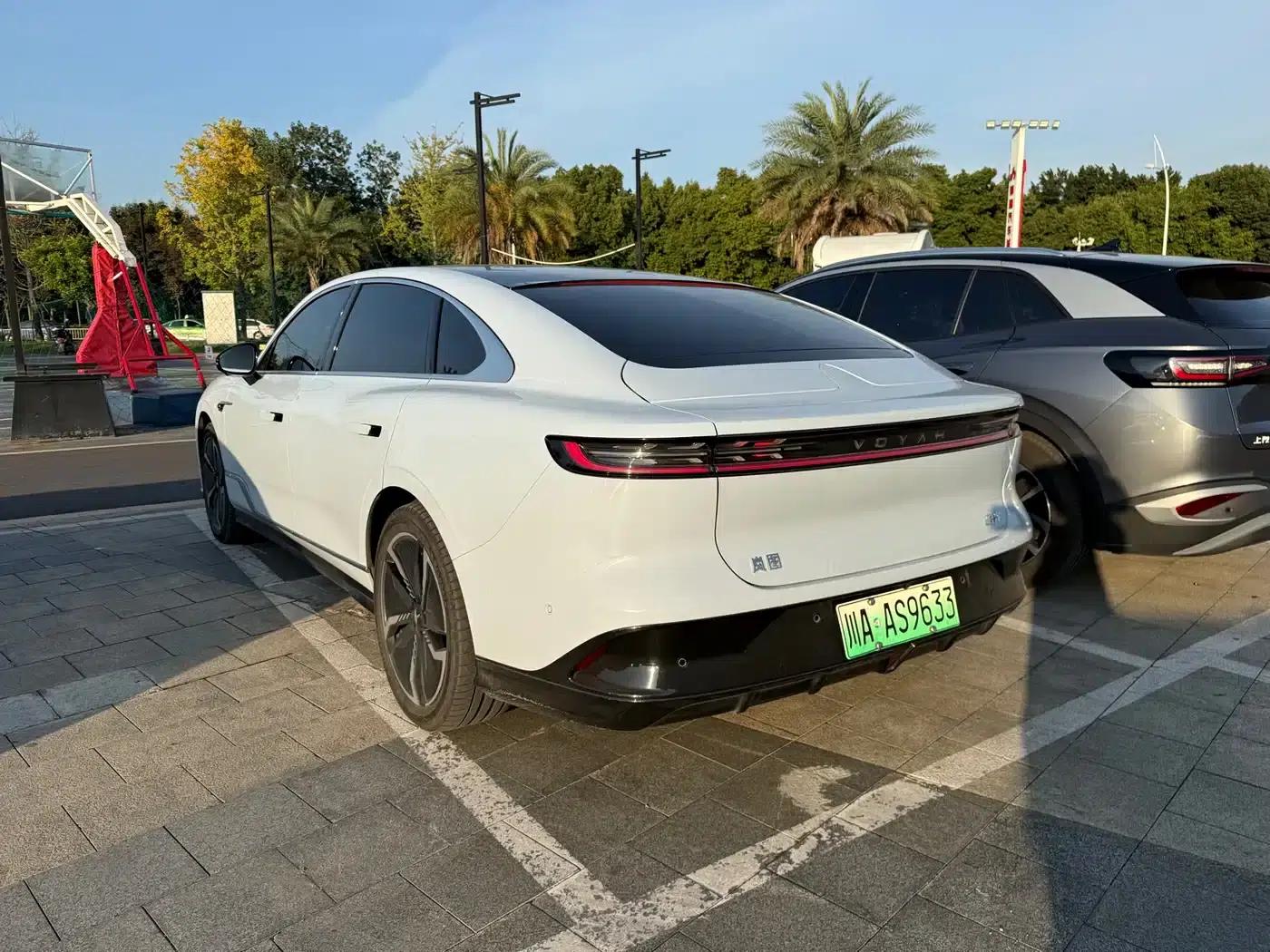 Voyah Chase 2023 AWD Standard Edition — миниатюра 6