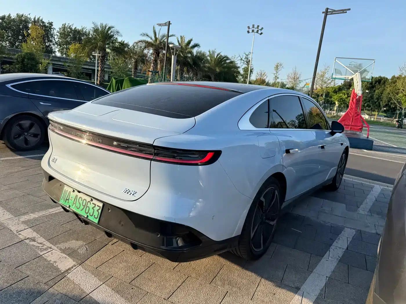Voyah Chase 2023 AWD Standard Edition — миниатюра 8