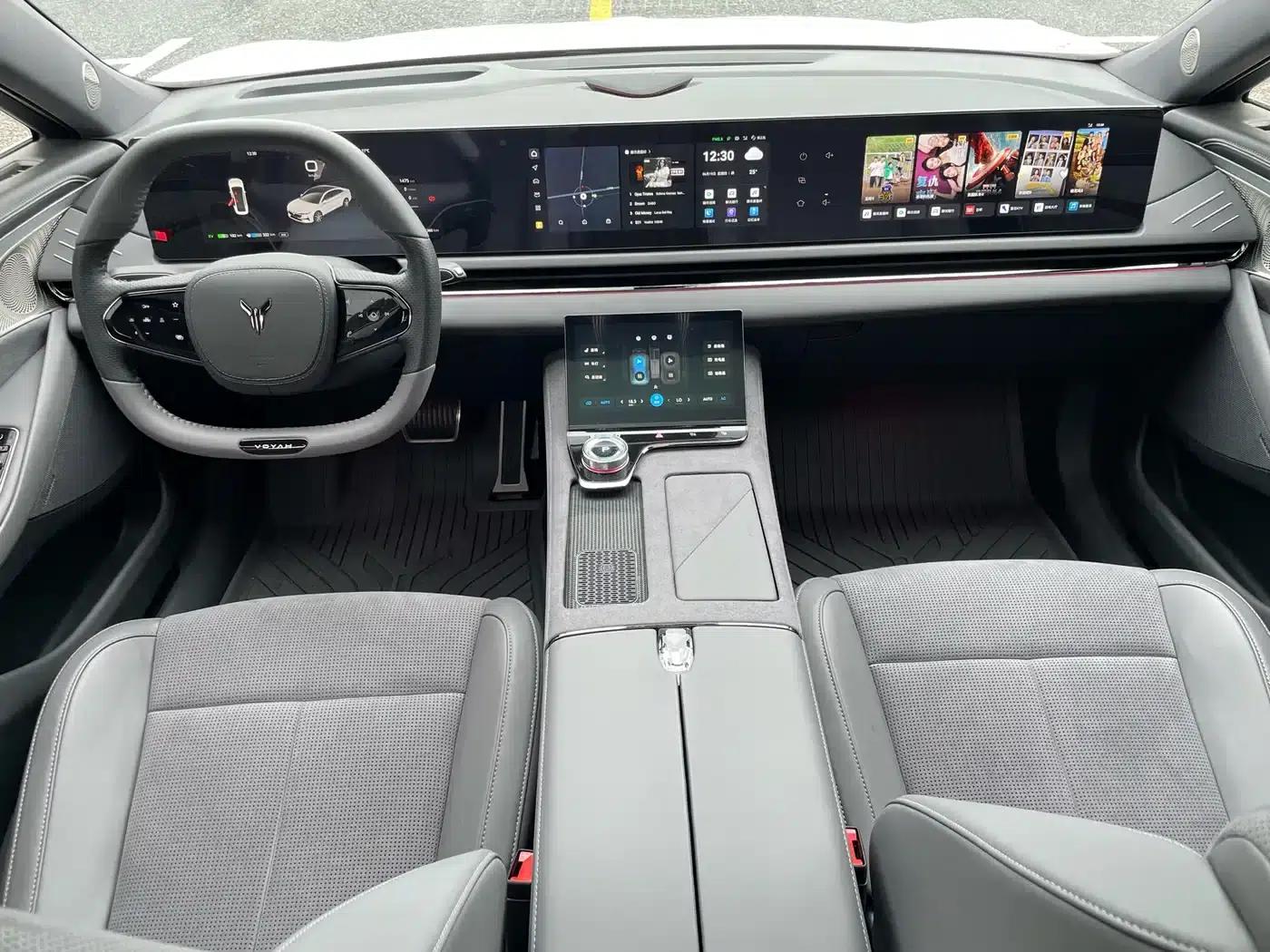 Voyah Chase Light 2024 PHEV AWD Extended Range Executive Edition — миниатюра 7