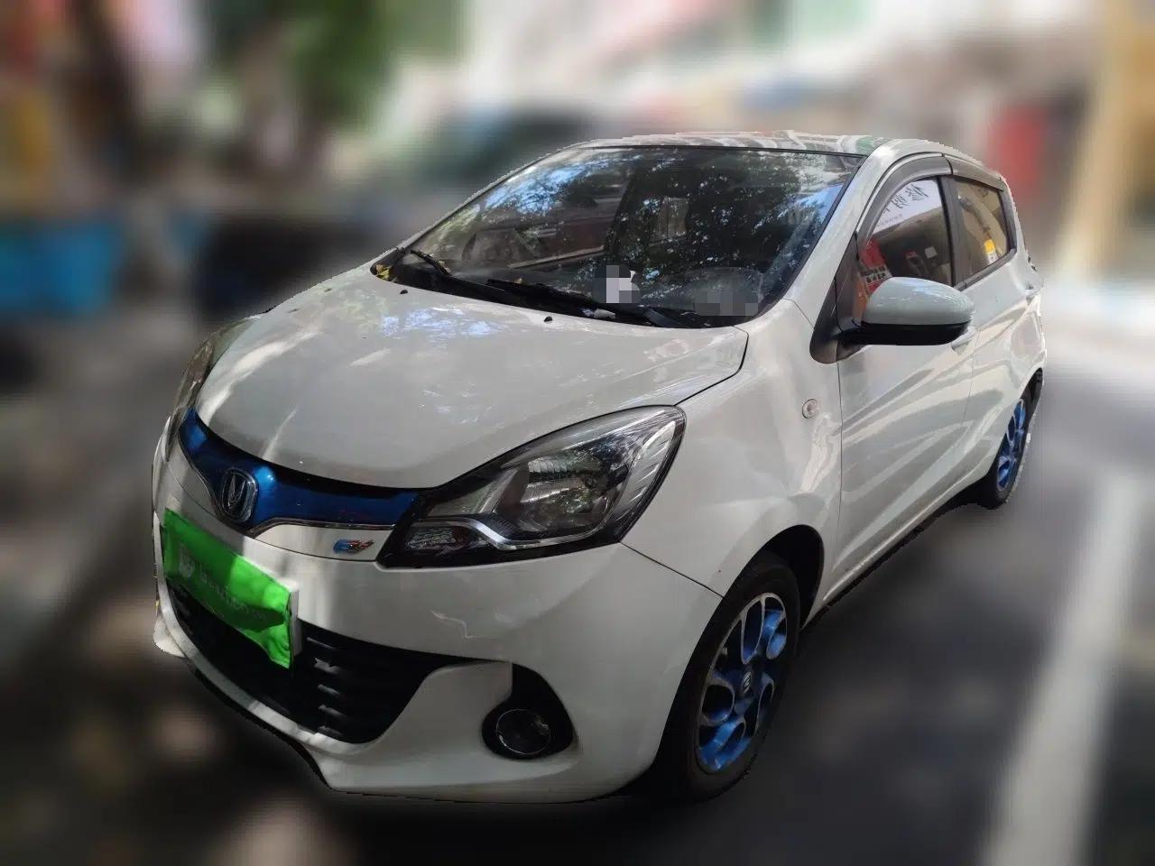 CHANGAN Benni EV 2017 All-Electric 210 km Luxury Model — миниатюра 1