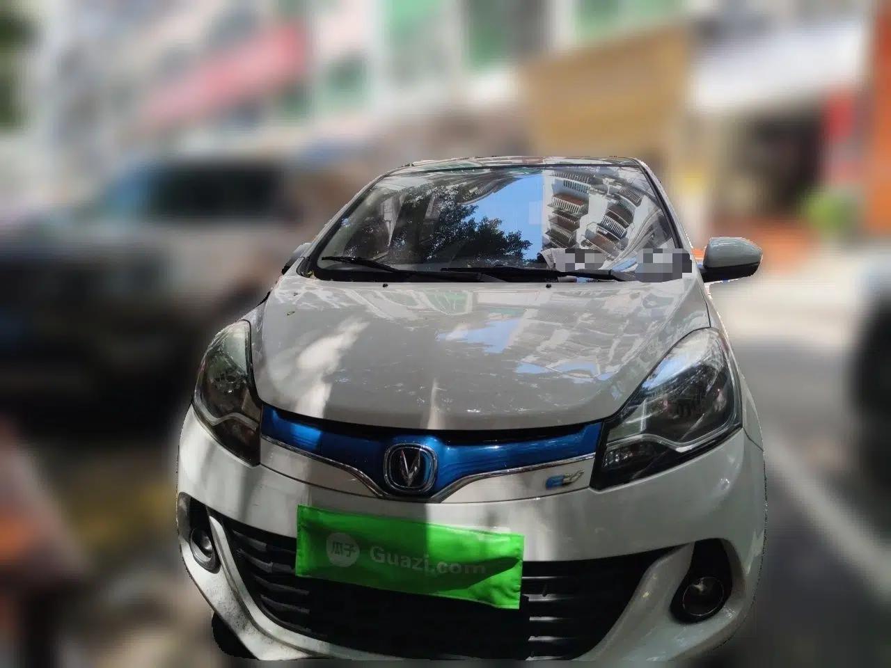 CHANGAN Benni EV 2017 All-Electric 210 km Luxury Model — миниатюра 2