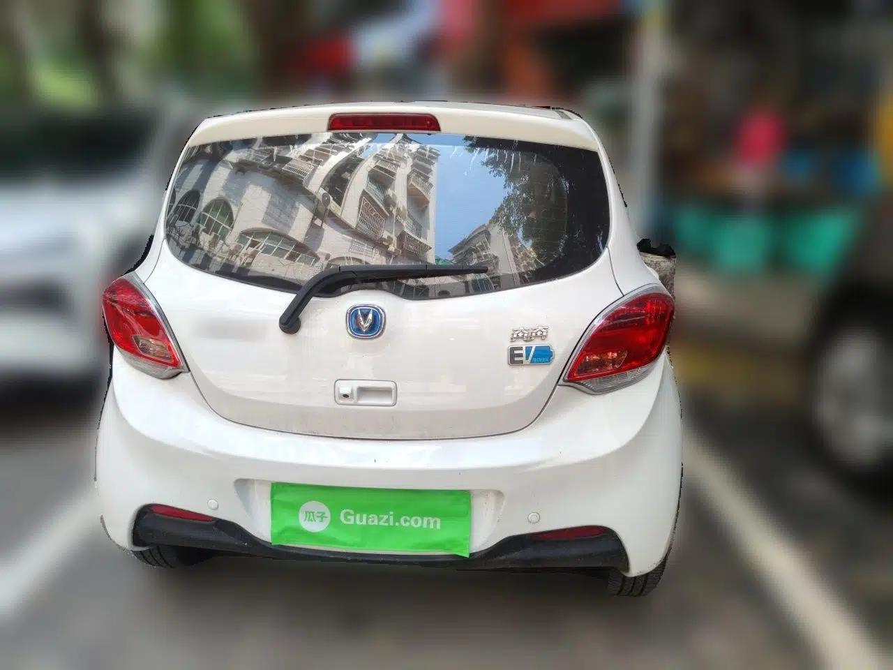 CHANGAN Benni EV 2017 All-Electric 210 km Luxury Model — миниатюра 5