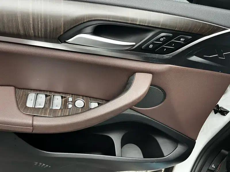 BMW X3 2019 xDrive25i Luxury Package — миниатюра 15