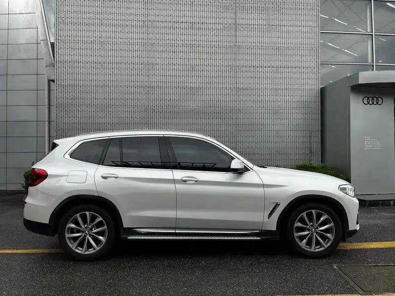 BMW X3 2019 xDrive25i Luxury Package — миниатюра 6