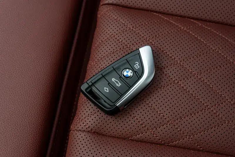 2022 BMW X3 xDrive25i M Sport Package — миниатюра 11