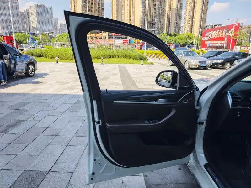 BMW X3 2018 xDrive30i Leading Model M Sport Package (China VI Emission Standard) — миниатюра 19
