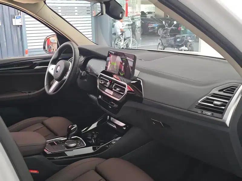 2022 BMW X3 xDrive25i M Sport Package — миниатюра 7