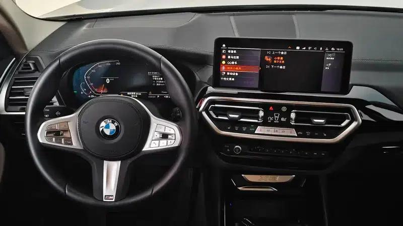 2022 BMW X3 xDrive25i M Sport Package — миниатюра 9