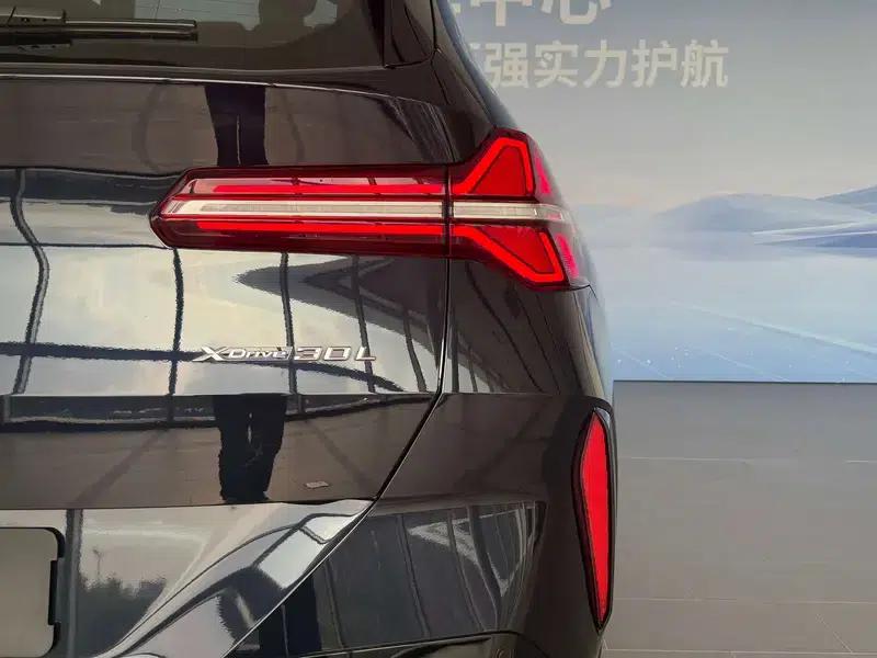 BMW X3 2025 xDrive30L Luxury M Sport Package — миниатюра 13