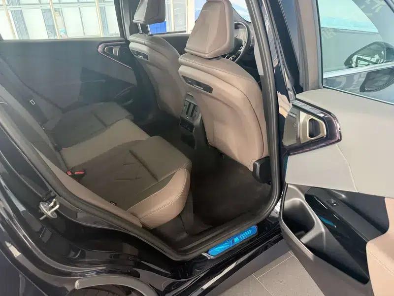 BMW X3 2025 xDrive30L Luxury M Sport Package — миниатюра 32