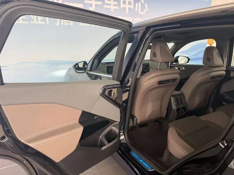 BMW X3 2025 xDrive30L Luxury M Sport Package — миниатюра 33