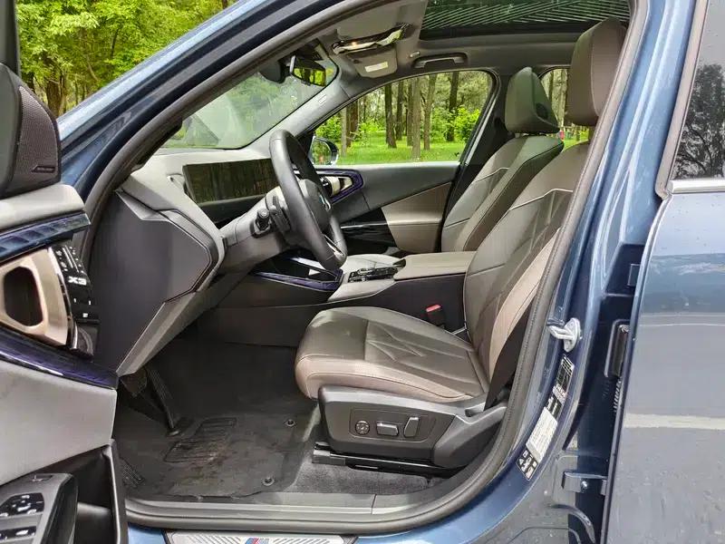 BMW X3 2025 xDrive30L Luxury M Sport Package — миниатюра 13