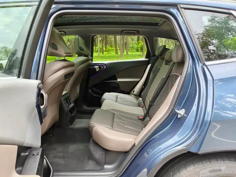 BMW X3 2025 xDrive30L Luxury M Sport Package — миниатюра 14