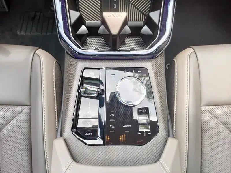 BMW X3 2025 xDrive30L Luxury M Sport Package — миниатюра 8