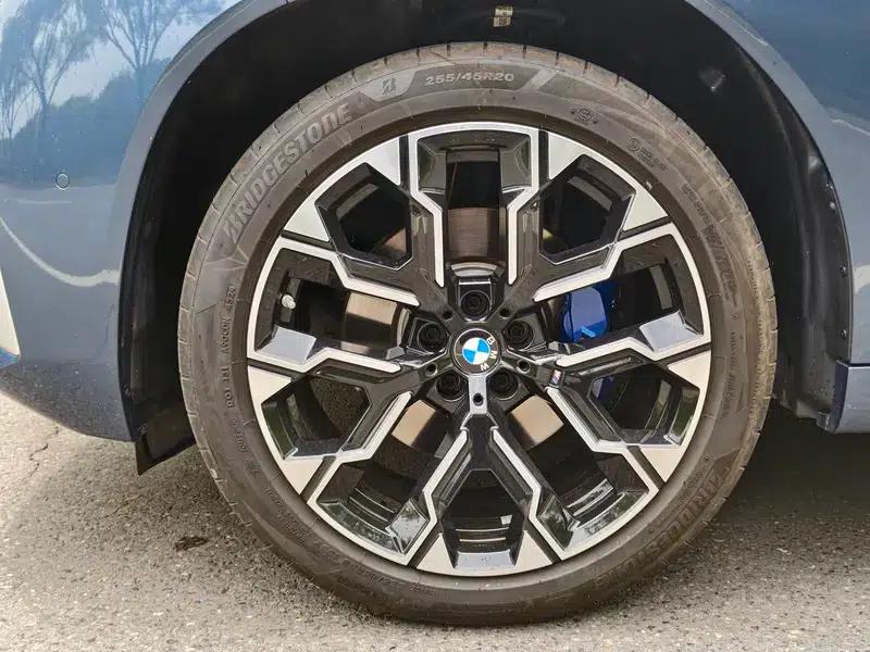 BMW X3 2025 xDrive30L Luxury M Sport Package — миниатюра 9