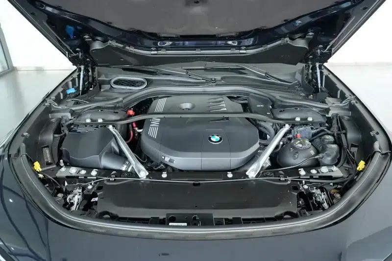 2023 BMW 7 Series 735Li M Sport Package — миниатюра 6