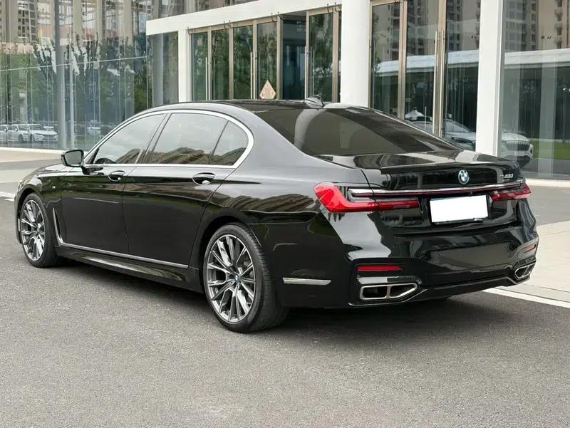 2018 BMW 7 Series 740Li Leading Edition M Sport Package — миниатюра 5