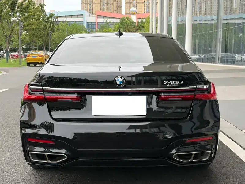 2018 BMW 7 Series 740Li Leading Edition M Sport Package — миниатюра 6