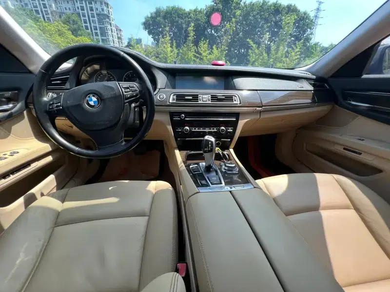 2011 BMW 7 Series 730Li Elegant Edition — миниатюра 6