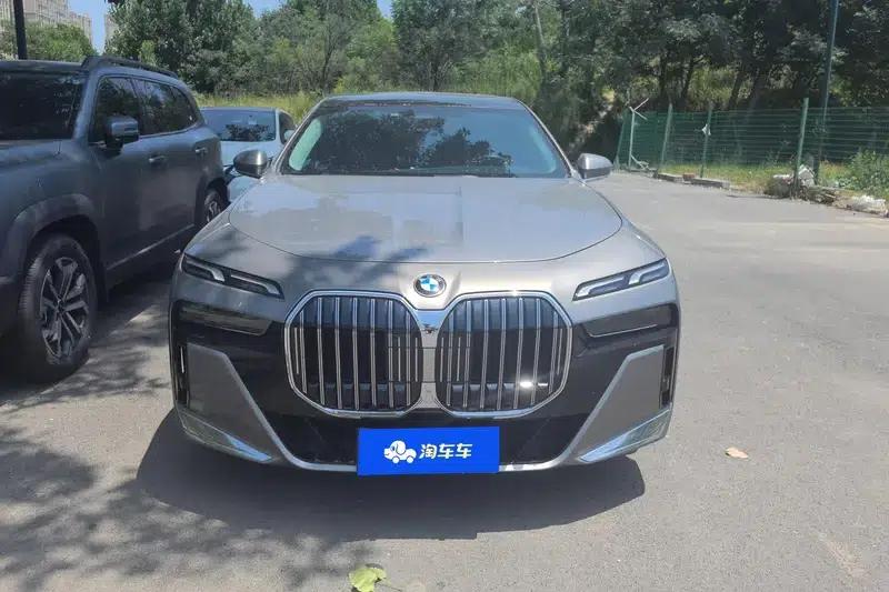 2023 BMW 7 Series 735Li M Sport Package — миниатюра 2