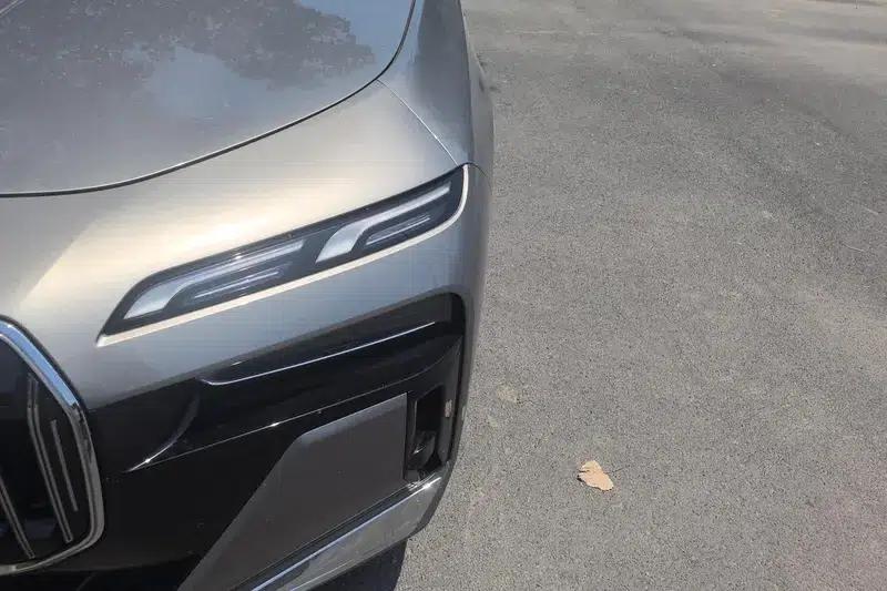 2023 BMW 7 Series 735Li M Sport Package — миниатюра 8