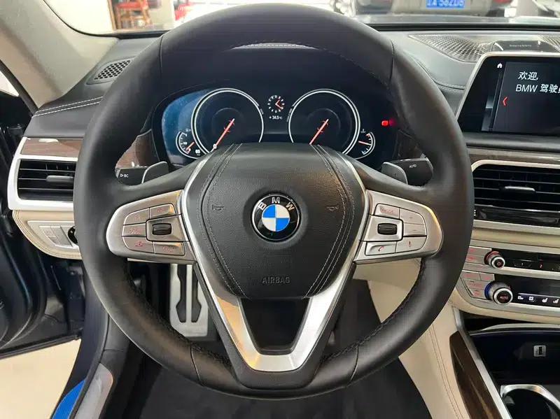 2018 BMW 7 Series 750Li xDrive M Sport Package — миниатюра 13