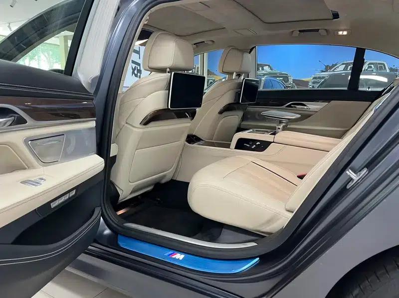 2018 BMW 7 Series 750Li xDrive M Sport Package — миниатюра 20