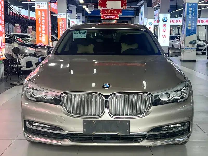 2018 BMW 7 Series 730Li Leading Excellence Package — миниатюра 2