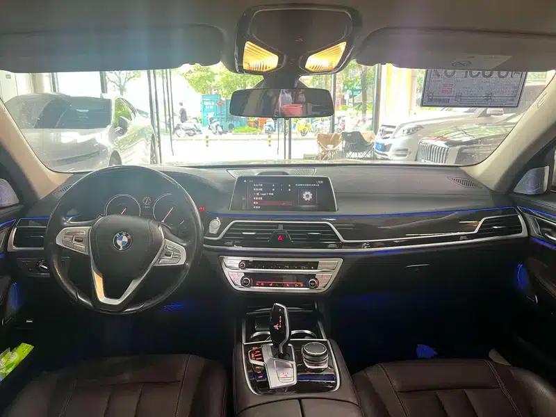 2018 BMW 7 Series 730Li Leading Excellence Package — миниатюра 7