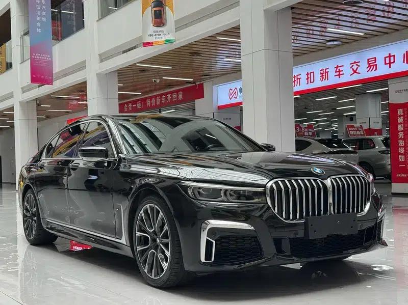 2021 BMW 7 Series 740Li Leading Edition M Sport Package — миниатюра 3