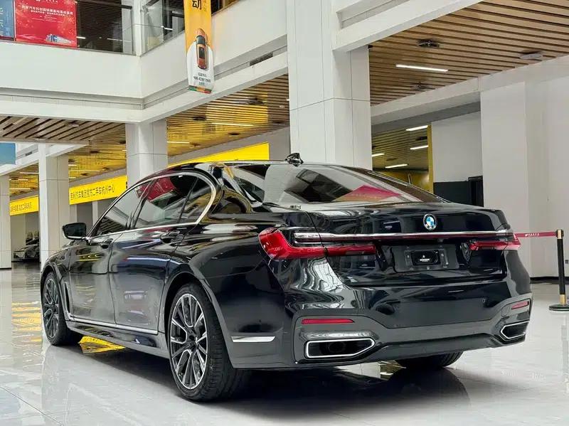 2021 BMW 7 Series 740Li Leading Edition M Sport Package — миниатюра 5