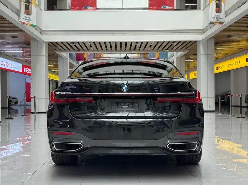 2021 BMW 7 Series 740Li Leading Edition M Sport Package — миниатюра 6