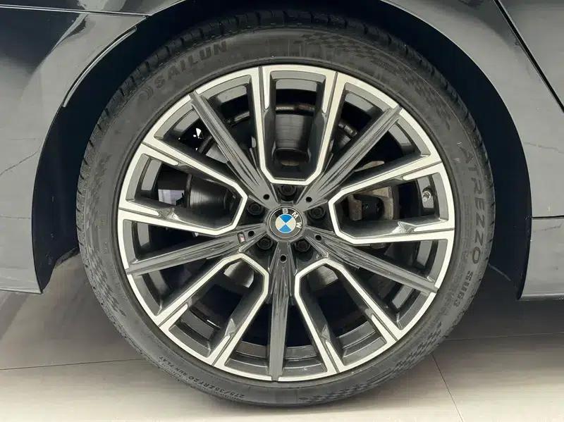 2021 BMW 7 Series 740Li Leading Edition M Sport Package — миниатюра 8