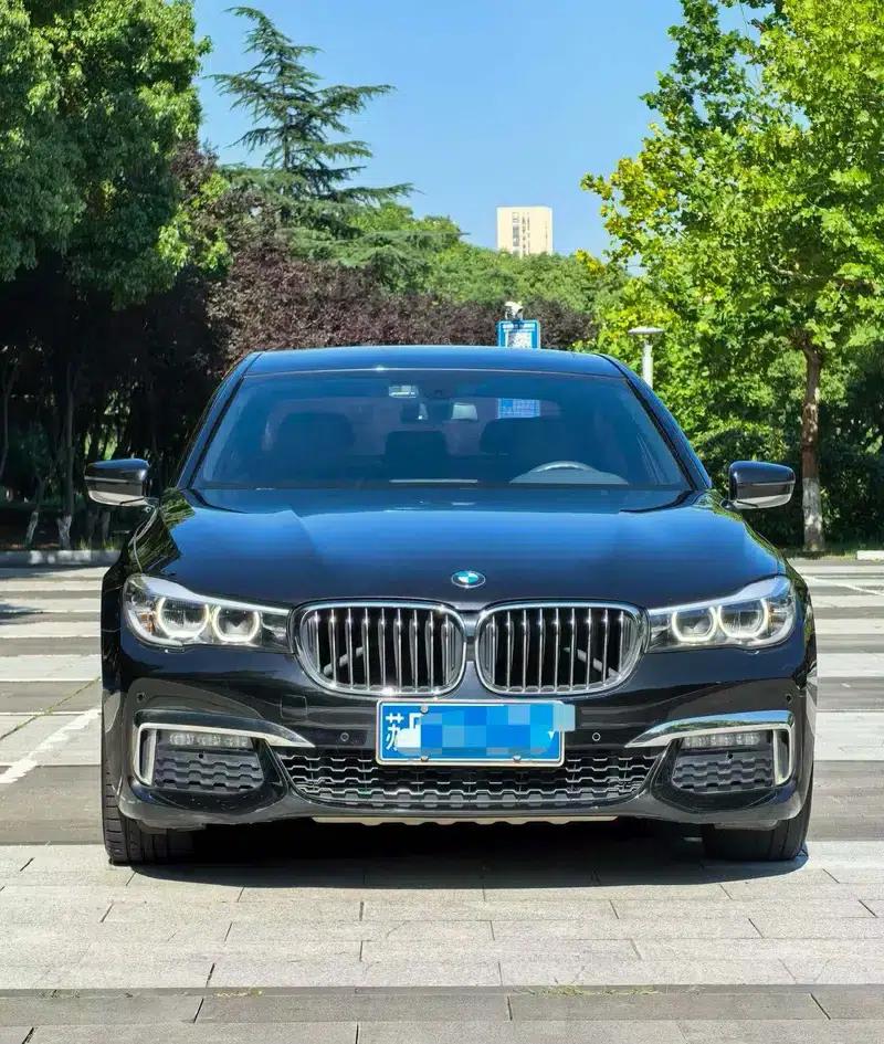 2018 BMW 7 Series 730Li Leading Edition M Sport Package — миниатюра 2