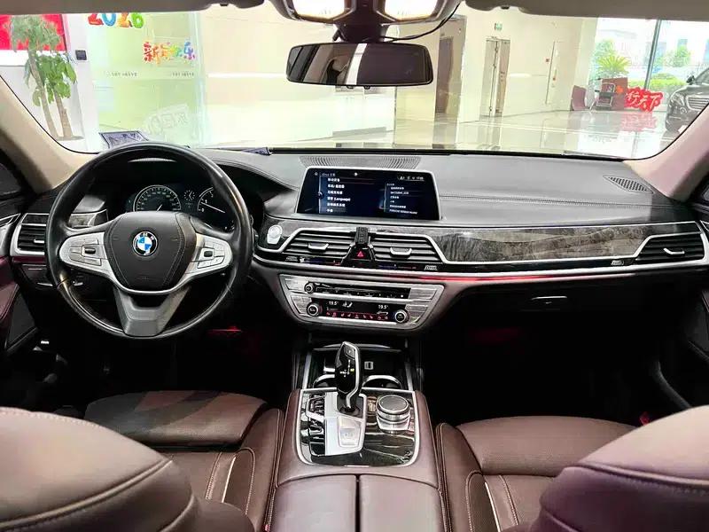 2016 BMW 7 Series 730Li Luxury — миниатюра 6