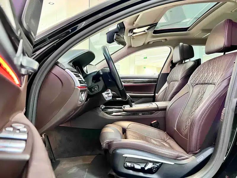 2016 BMW 7 Series 730Li Luxury — миниатюра 8
