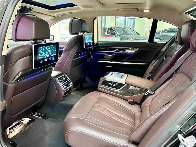 2016 BMW 7 Series 730Li Luxury — миниатюра 9