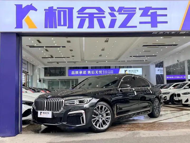 2019 BMW 7 Series 730Li M Sport Package — миниатюра 1